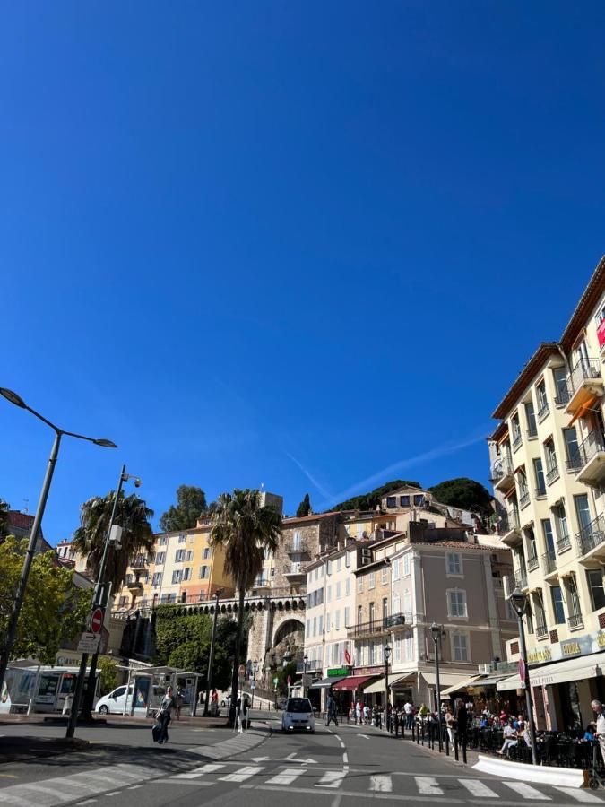 Appartement 33 M2 Comme Une Junior Suite - Vue Port Et Palais Des Festivals Cannes Esterno foto