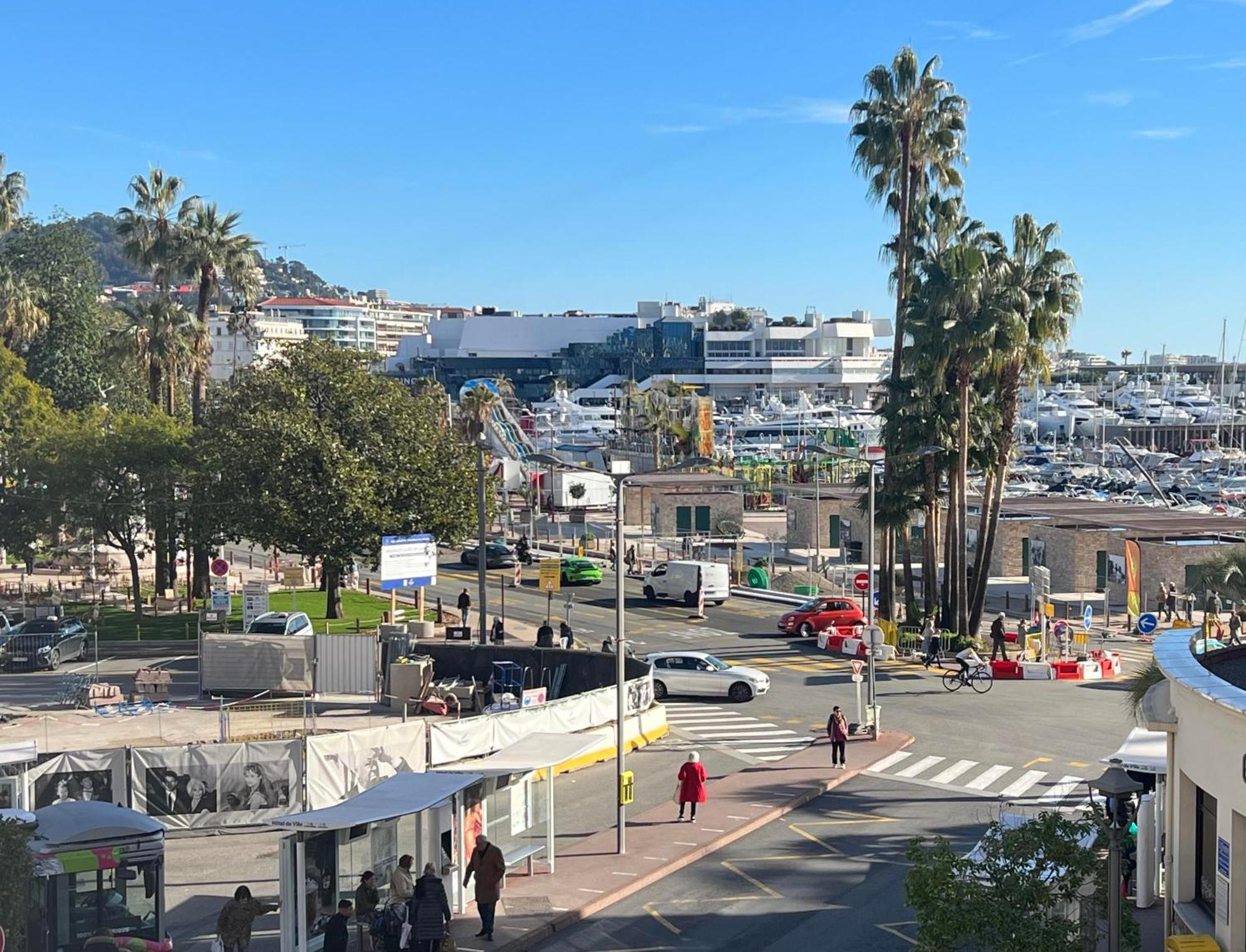 Appartement 33 M2 Comme Une Junior Suite - Vue Port Et Palais Des Festivals Cannes Esterno foto